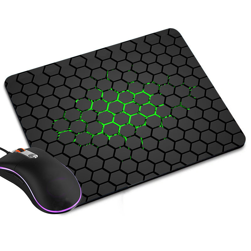 HarzLux Kompaktes Gaming Mauspad Mit Harz-Oberfläche Für Präzision - Hobbyfy