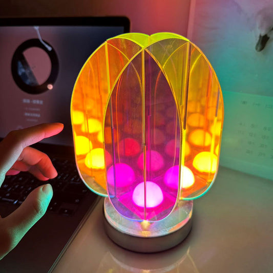 AcrylLux Kompakte Bunte Innen Tischlampe Mit Sanftem LED Licht - Hobbyfy