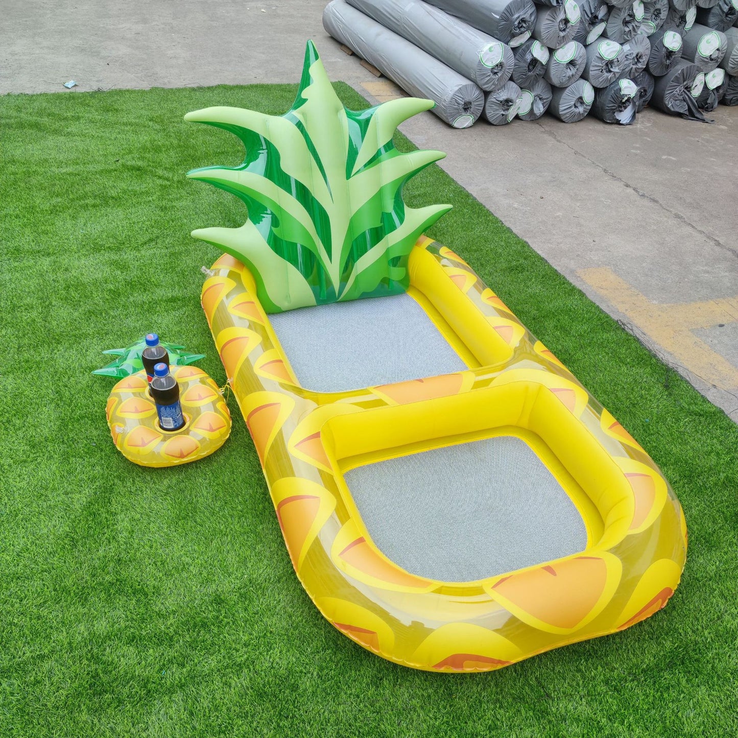 AquaJoy Ananas Luftmatratze Pool Lounge Mit Kopfstütze Getränkehalter - Hobbyfy