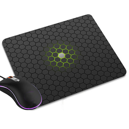 HarzLux Kompaktes Gaming Mauspad Mit Harz-Oberfläche Für Präzision - Hobbyfy