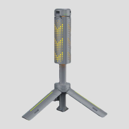 Wiederaufladbare Campinglampe Mit Dreiflügeliger Halterung