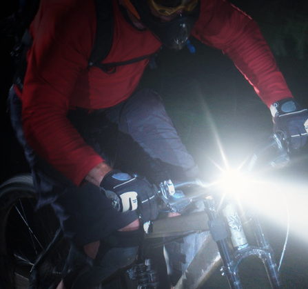 Wiederaufladbare LED Camping Lampe aus Aluminium