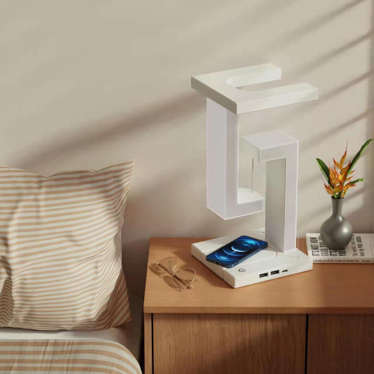 Creative Schwebende Balance Lampe Mit Kabellosem Laden Für Smartphone