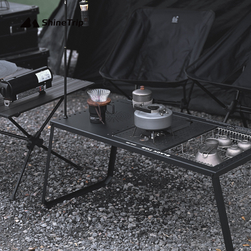 Fireback Outdoor Multifunktionstisch aus Kohlenstoffstahl - Hobbyfy