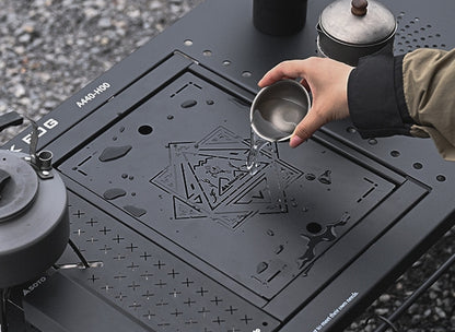 Fireback Outdoor Multifunktionstisch aus Kohlenstoffstahl - Hobbyfy