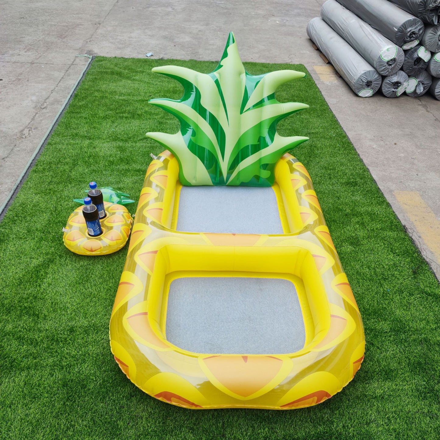 AquaJoy Ananas Luftmatratze Pool Lounge Mit Kopfstütze Getränkehalter - Hobbyfy