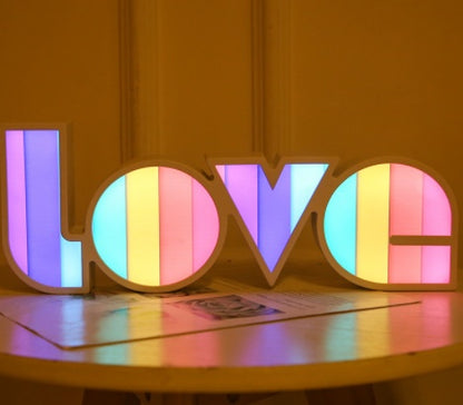 LED Love Lichtdeko Valentinstag Geschenk Regenbogen Lampschirm