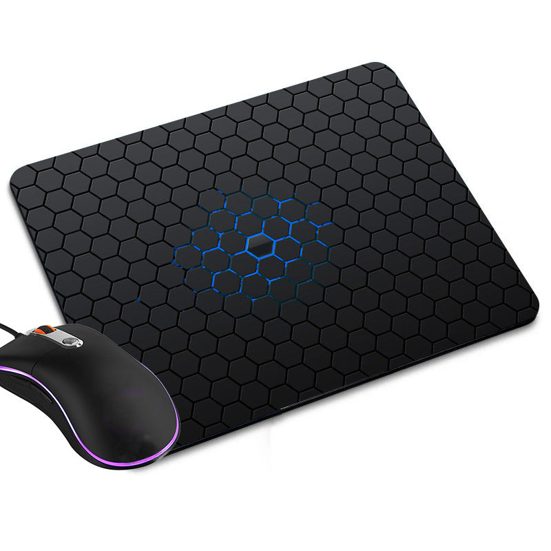 HarzLux Kompaktes Gaming Mauspad Mit Harz-Oberfläche Für Präzision - Hobbyfy
